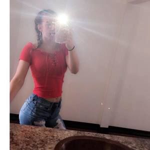 Meet your Posher, Dakota